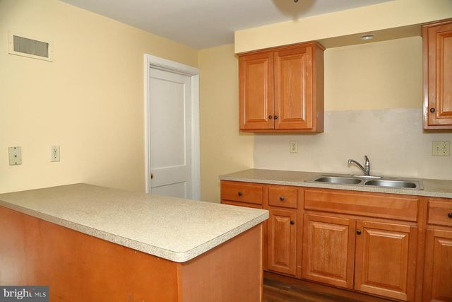 65 WISE AVE, Lancaster, PA 17603