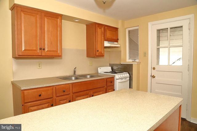 65 WISE AVE, Lancaster, PA 17603