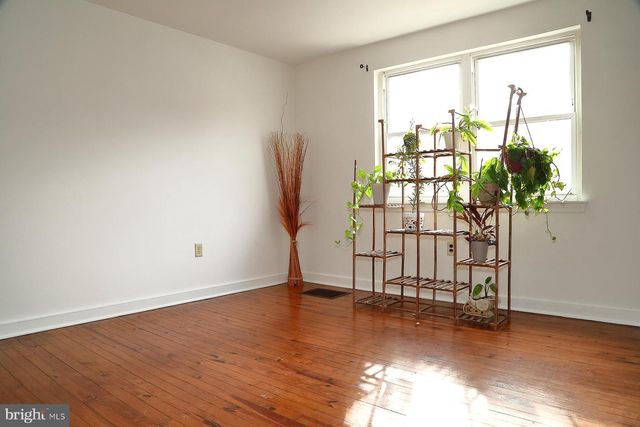 65 WISE AVE, Lancaster, PA 17603