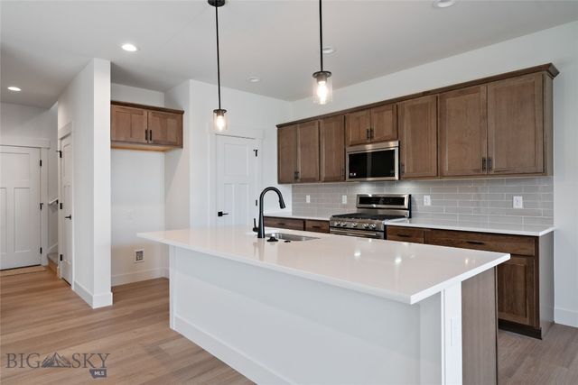 1141 Butler Creek Avenue, Belgrade, MT 59714