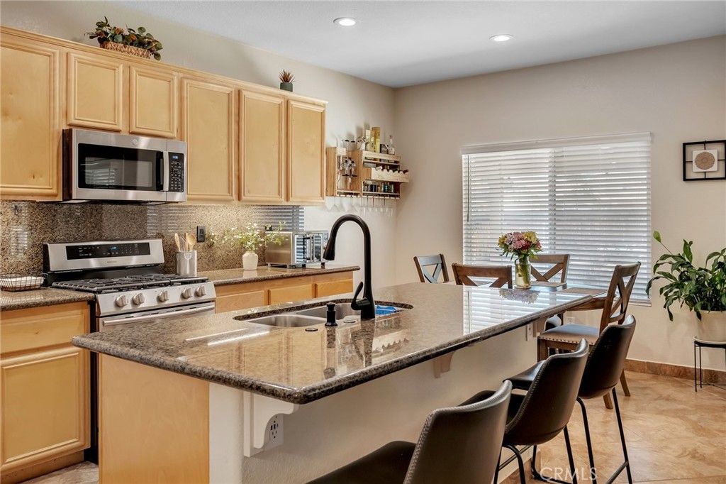 Image 3 of property listing at 12463 Antelope Drive, Victorville, CA 92392