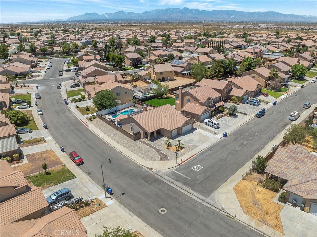 Image 32 of property listing at 12463 Antelope Drive, Victorville, CA 92392