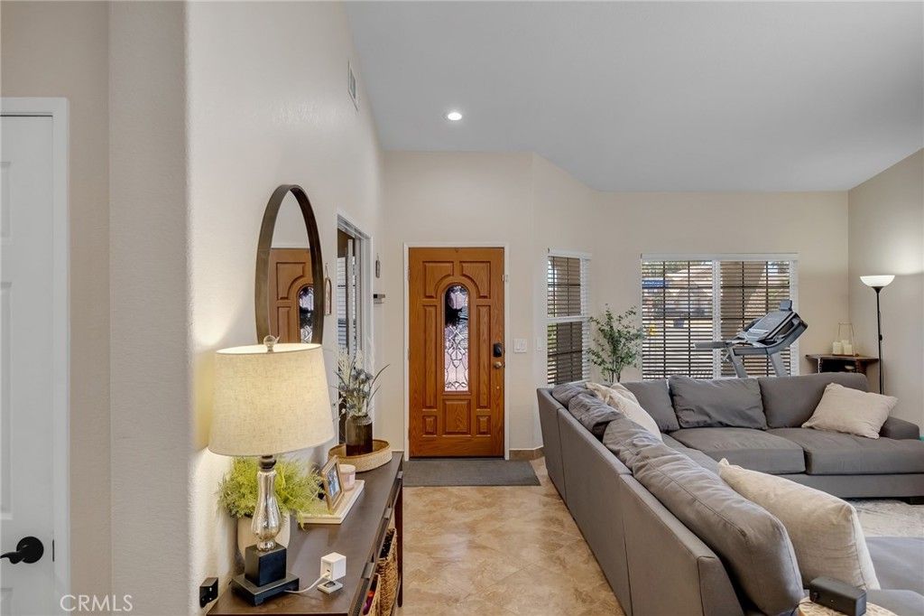 Image 4 of property listing at 12463 Antelope Drive, Victorville, CA 92392