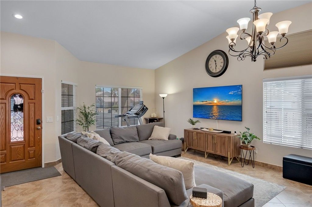 Image 5 of property listing at 12463 Antelope Drive, Victorville, CA 92392