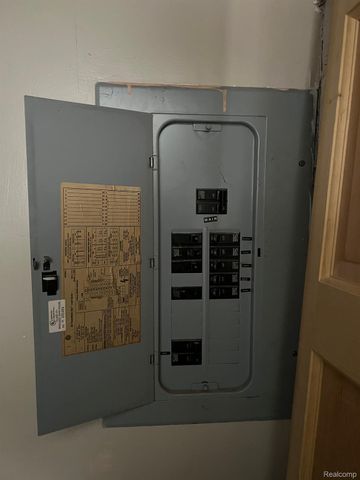 1459 PINGREE Avenue, Lincoln Park, MI 48146