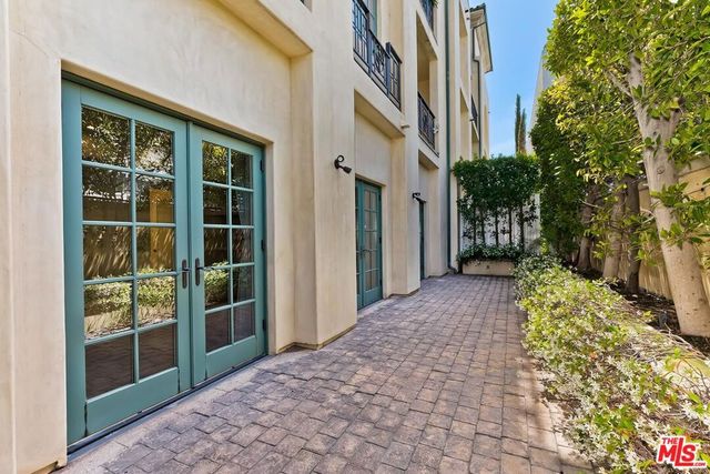 225 S Hamilton Drive 106, Beverly Hills, CA 90211