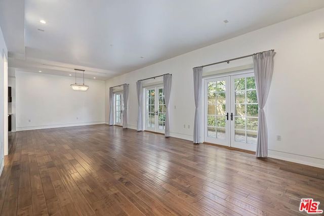 225 S Hamilton Drive 106, Beverly Hills, CA 90211