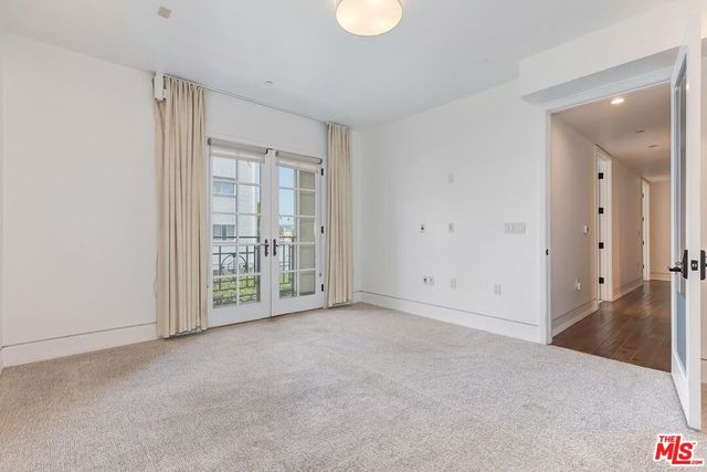 225 S Hamilton Drive 106, Beverly Hills, CA 90211