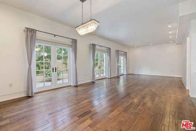 225 S Hamilton Drive 106, Beverly Hills, CA 90211