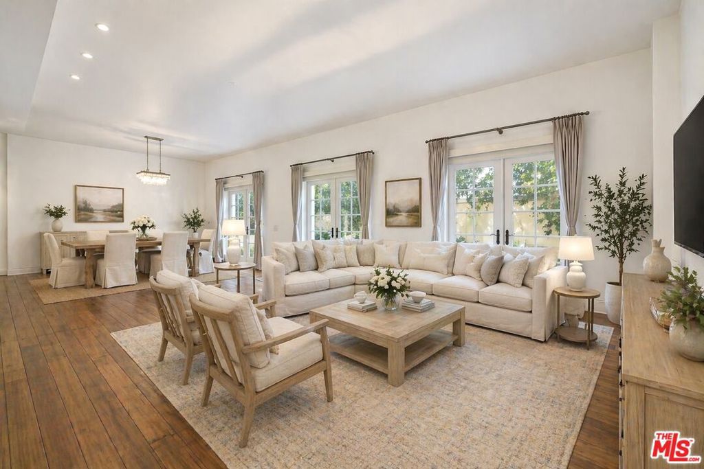225 S Hamilton Drive 106, Beverly Hills, CA 90211