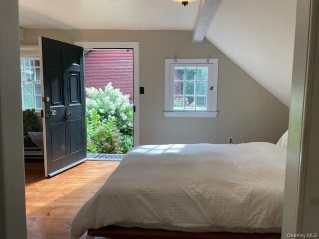 95 E Broadway, Roslyn, NY 11576