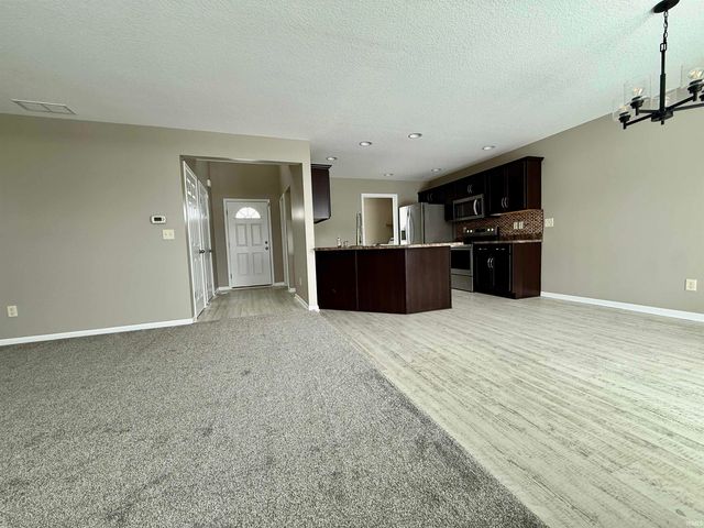 14926 Cypress Pointe Drive, Fort Wayne, IN 46818