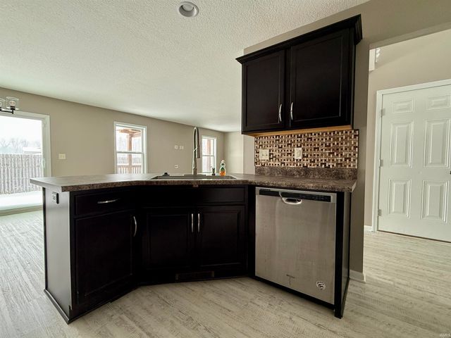 14926 Cypress Pointe Drive, Fort Wayne, IN 46818