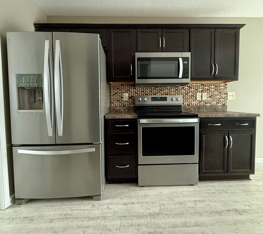 14926 Cypress Pointe Drive, Fort Wayne, IN 46818