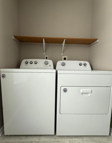 14926 Cypress Pointe Drive, Fort Wayne, IN 46818