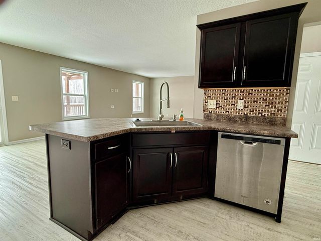 14926 Cypress Pointe Drive, Fort Wayne, IN 46818