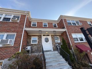 182 Unit #B4 Brook Street, Scarsdale, NY 10583