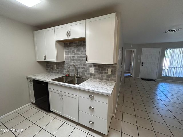 195 N COTTONWOOD Street 18, Chandler, AZ 85225