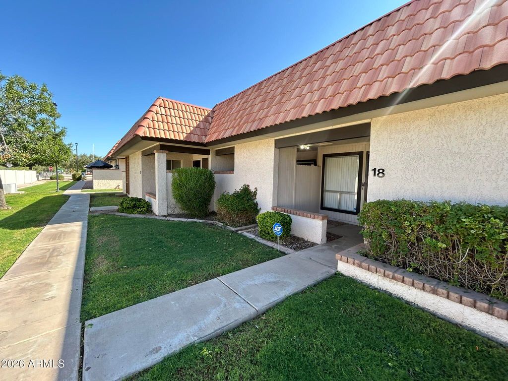 195 N COTTONWOOD Street 18, Chandler, AZ 85225