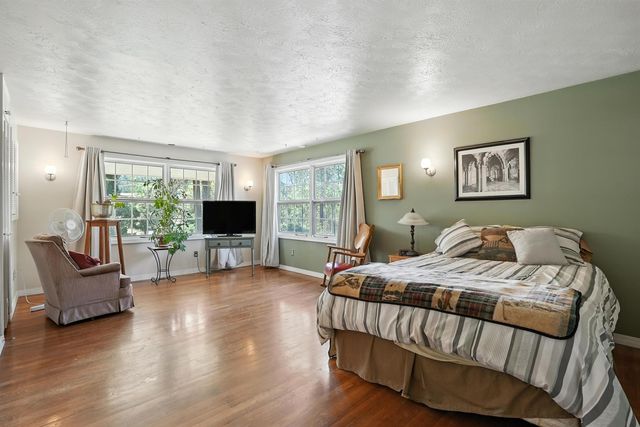 1026 W WOODWAY Ave, Spokane, WA 99218