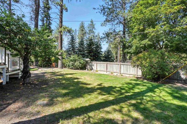 1026 W WOODWAY Ave, Spokane, WA 99218