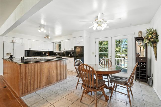 1026 W WOODWAY Ave, Spokane, WA 99218