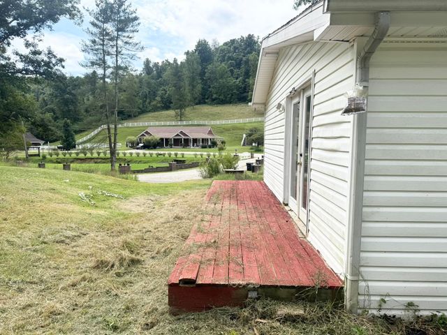 1532 County Road 118, Chesapeake, OH 45619