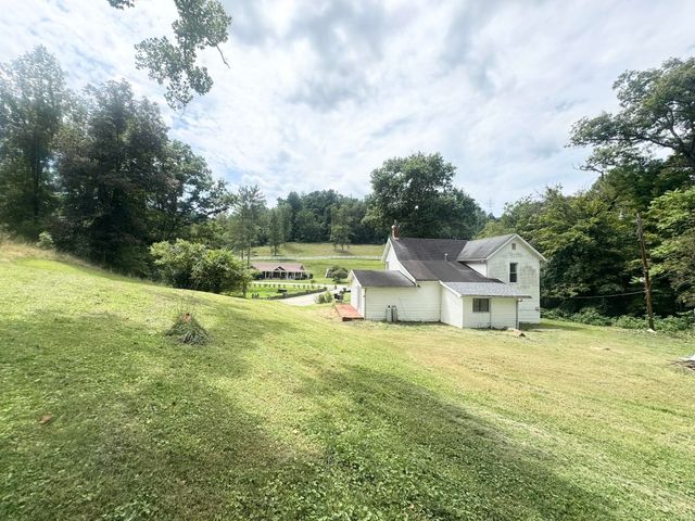 1532 County Road 118, Chesapeake, OH 45619