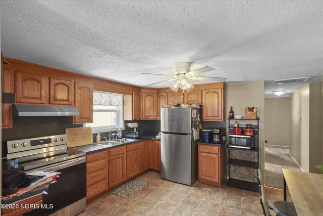 1275 Myrna Street, Defiance, OH 43512