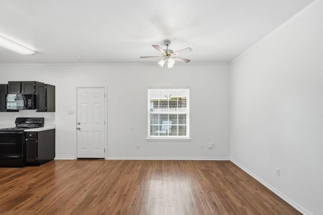 508 Bentwood DR, Leander, TX 78641