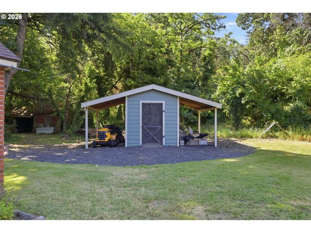 4000 E 24TH Ave, Eugene, OR 97403