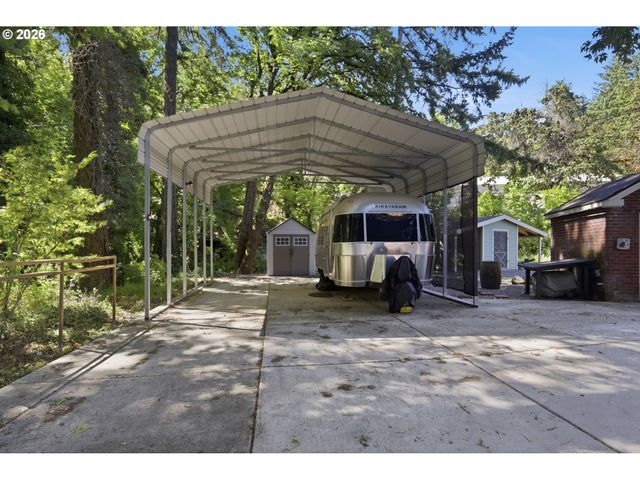 4000 E 24TH Ave, Eugene, OR 97403