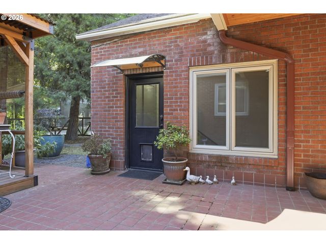 4000 E 24TH Ave, Eugene, OR 97403