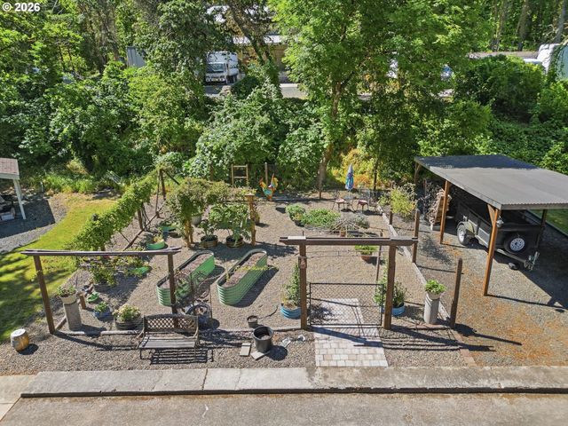 4000 E 24TH Ave, Eugene, OR 97403