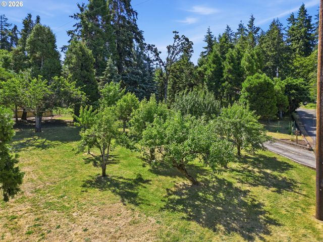 4000 E 24TH Ave, Eugene, OR 97403