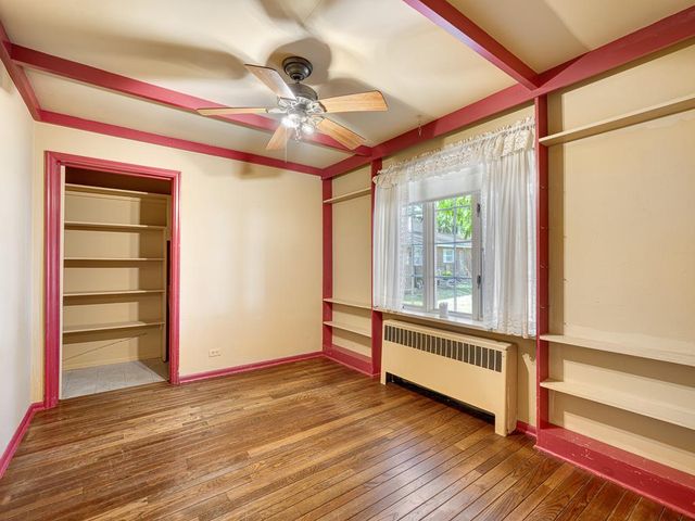 4230 Ewing Avenue N, Robbinsdale, MN 55422