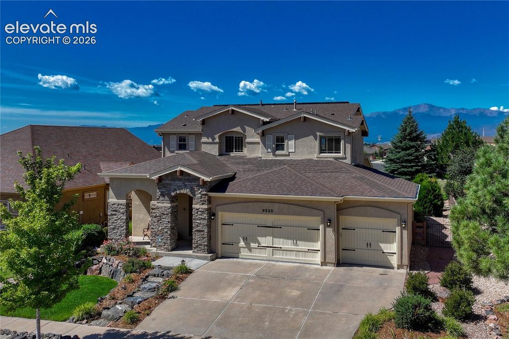 9230 Sky King Drive, Colorado Springs, CO 80924 — exterior