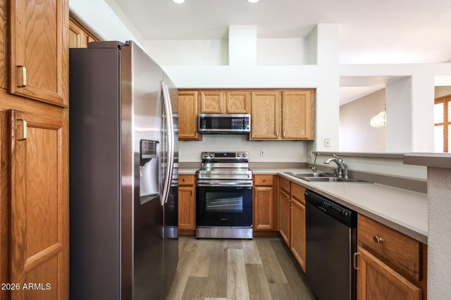 420 W HALF MOON Way, Chandler, AZ 85225