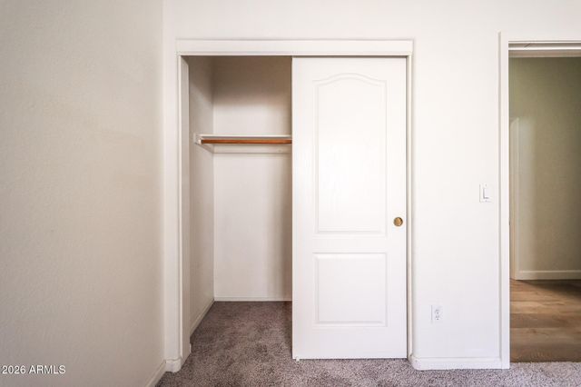 420 W HALF MOON Way, Chandler, AZ 85225