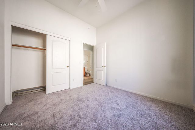 420 W HALF MOON Way, Chandler, AZ 85225