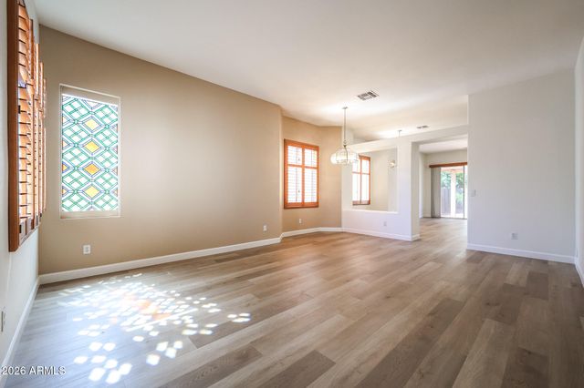 420 W HALF MOON Way, Chandler, AZ 85225