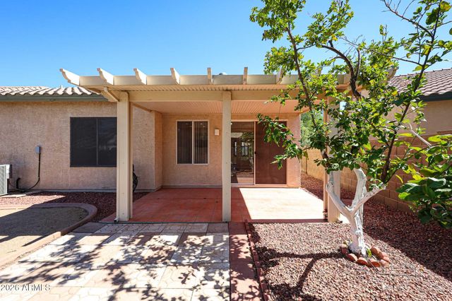 420 W HALF MOON Way, Chandler, AZ 85225