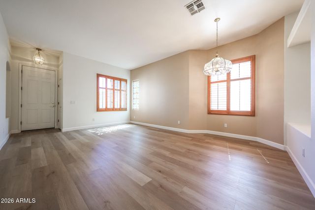 420 W HALF MOON Way, Chandler, AZ 85225