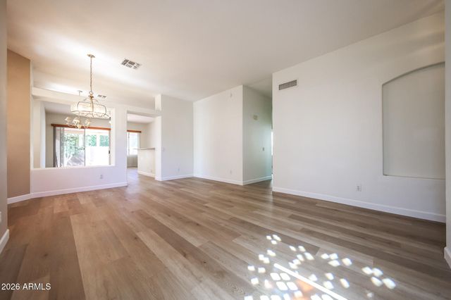 420 W HALF MOON Way, Chandler, AZ 85225
