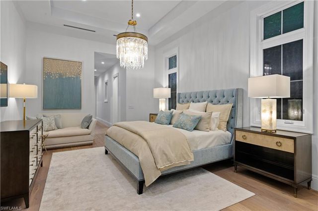 750 Myrtle TER, Naples, FL 34103