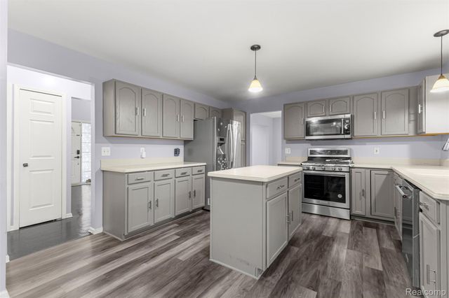 6950 Anna Drive, Van Buren Charter Township, MI 48111