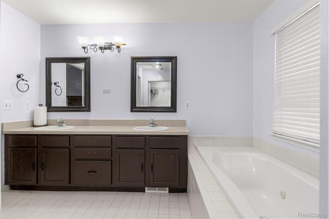 6950 Anna Drive, Van Buren Charter Township, MI 48111