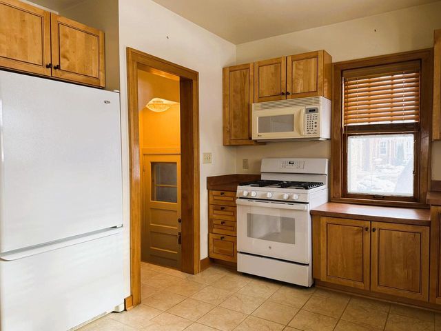 1904 N 83rd STREET, Wauwatosa, WI 53213