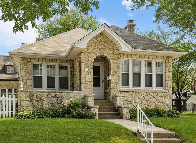 1904 N 83rd STREET, Wauwatosa, WI 53213