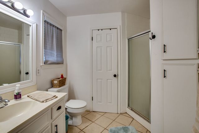 137 Oak Haven Drive, Gun Barrel City, TX 75156
